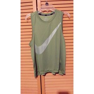 Nike tank